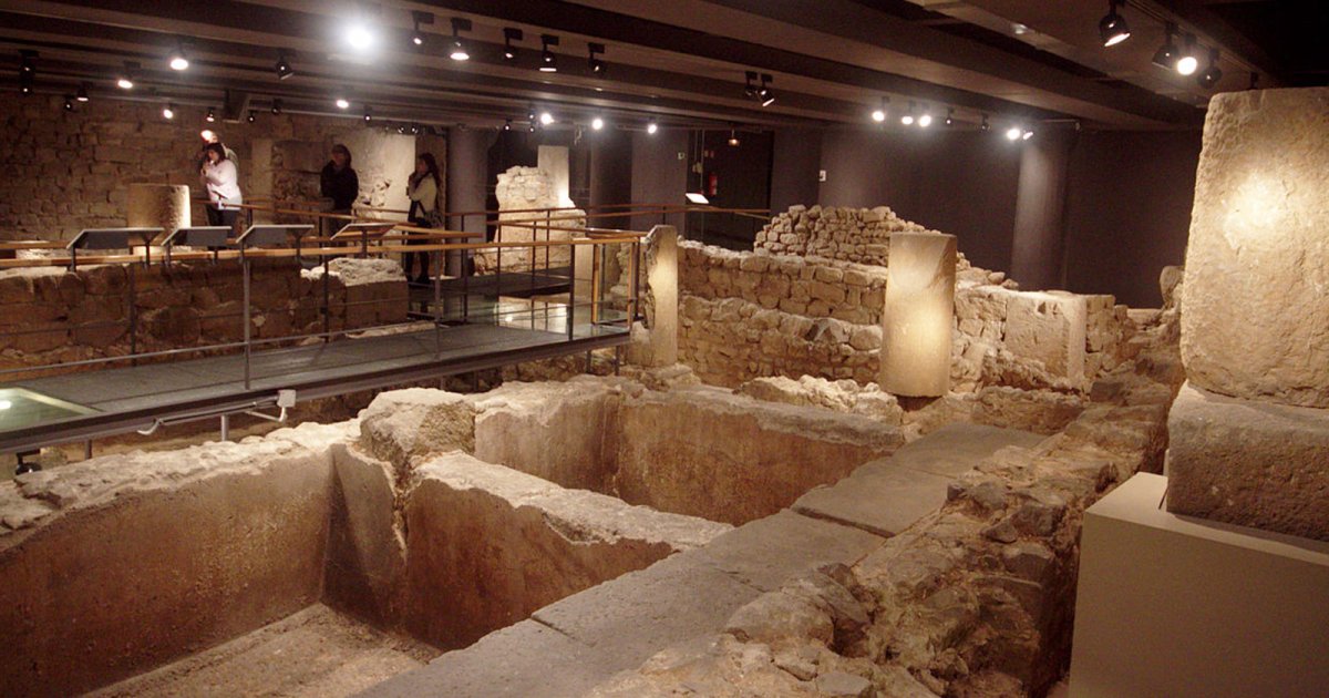 PLAÇA DEL REI, Museo De Historia