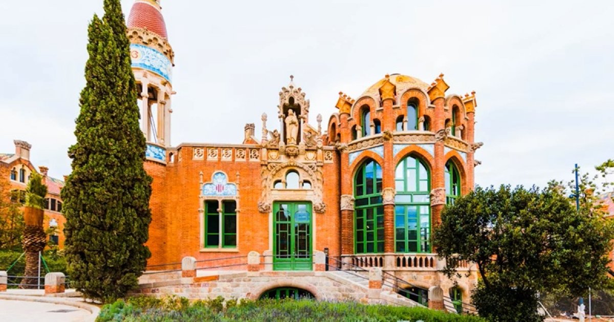 圣保罗现代主义建筑群, 艺术与象征馆 - Ai Voice