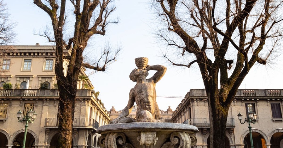 ПЬЯЧЕНТИНИ-ЦЕНТР, Площадь Данте - Ai Voice