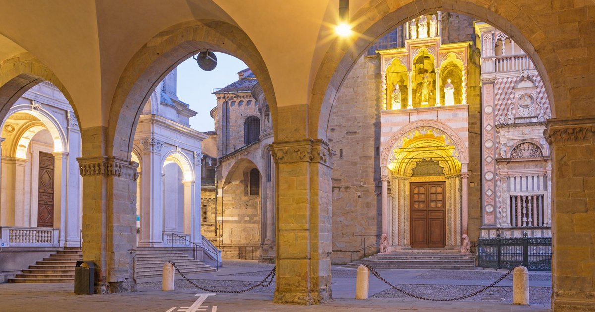 SANTA MARIA MAGGIORE, Plaza