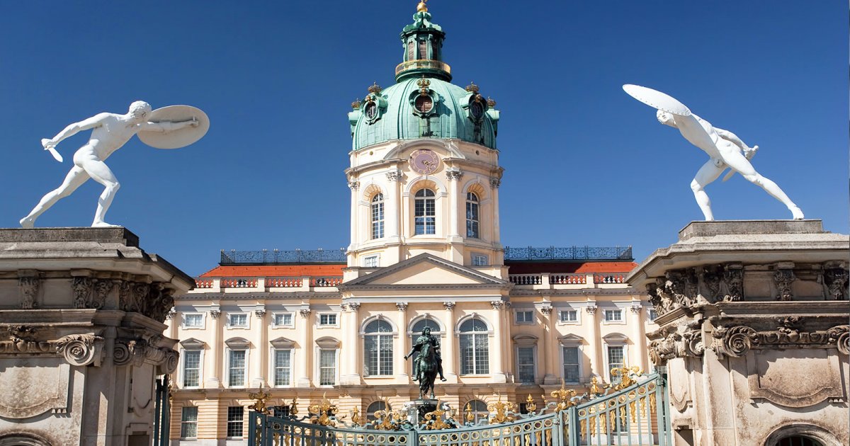 PALACIO DE CHARLOTTENBURG, Palacio Exterior