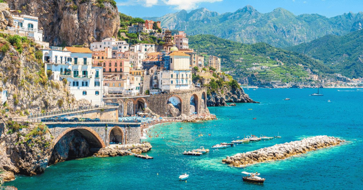 AMALFI, Presentazione