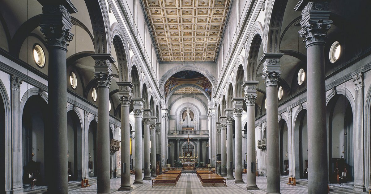 SAN LORENZO, Intérieur