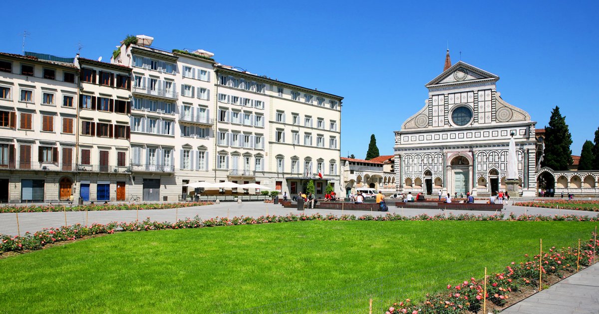 SANTA MARÍA NOVELLA, Plaza