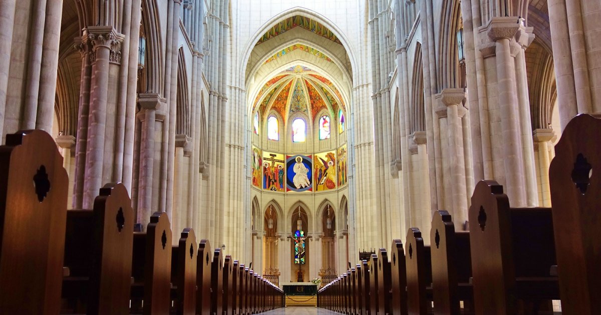 CATEDRAL DE LA ALMUDENA, Interno