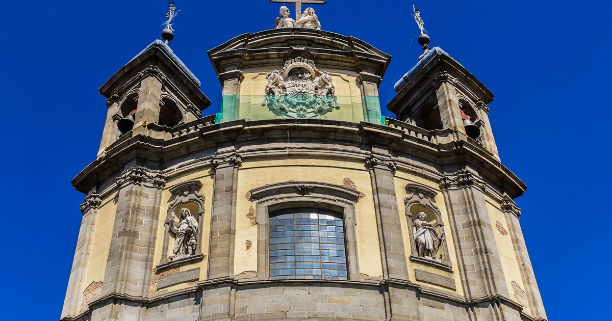 MERCADO SAN MIGUEL UND UMGEBUNG, Basilika Von Sankt Miguel Aussenbereich