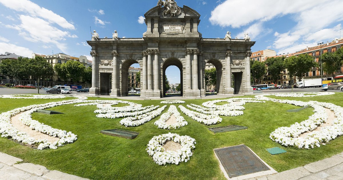 PUERTA DE ALCALÀ, Geschichte