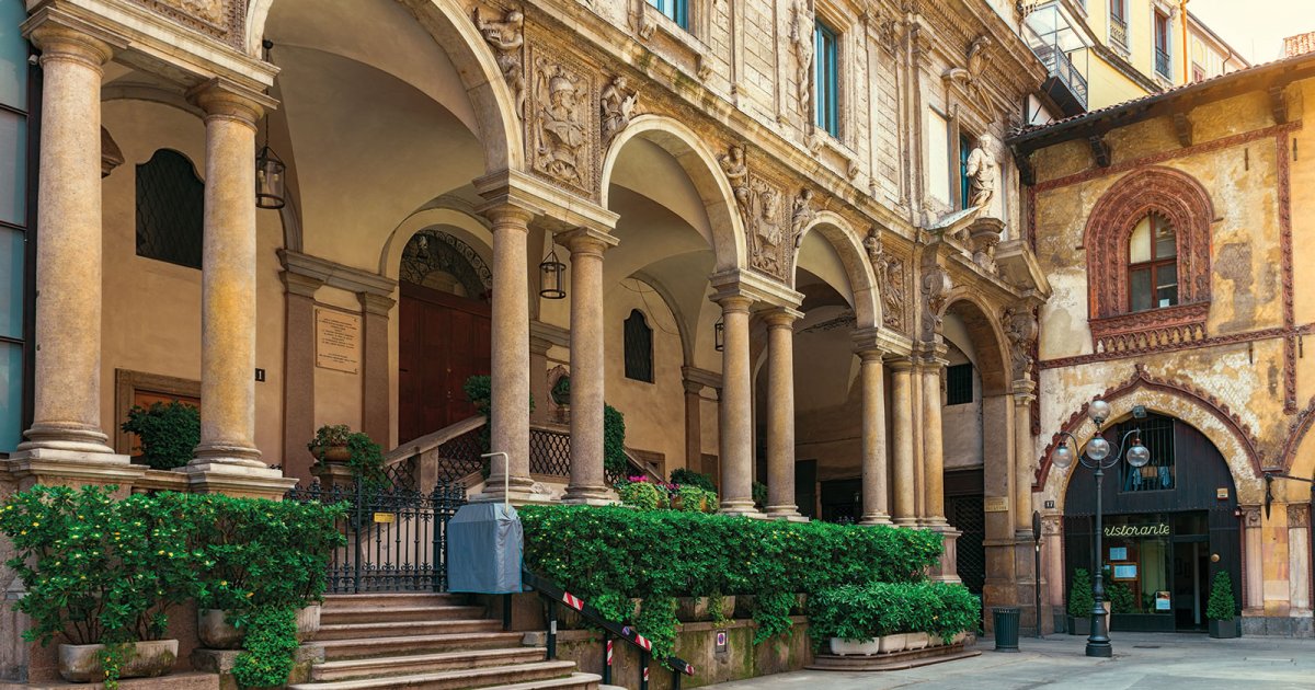 PIAZZA MERCANTI, Palazzo Della Ragione