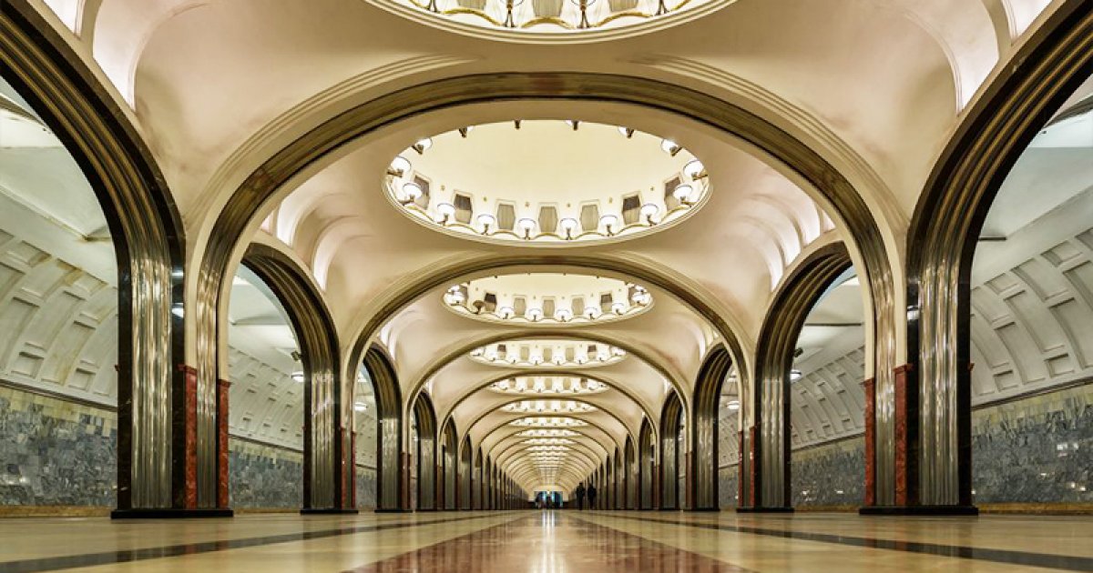 STAZIONE KOMSOMOLSKAYA