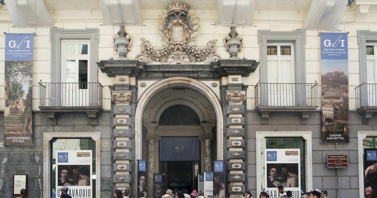 VIA TOLEDO, Palazzo Zevallos