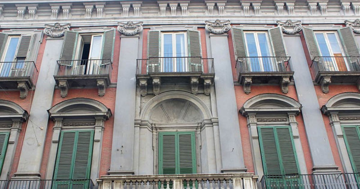 VIA TOLEDO, Palazzi Nobiliari