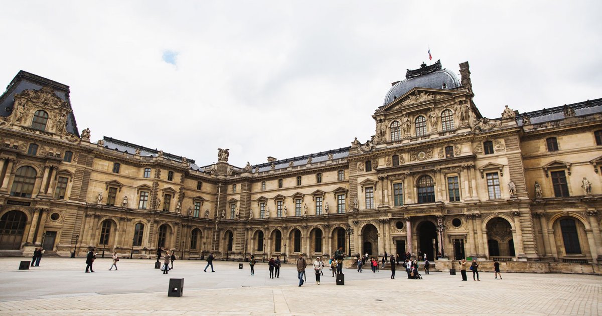 PALAZZO DEL LOUVRE, Cour Napoleon