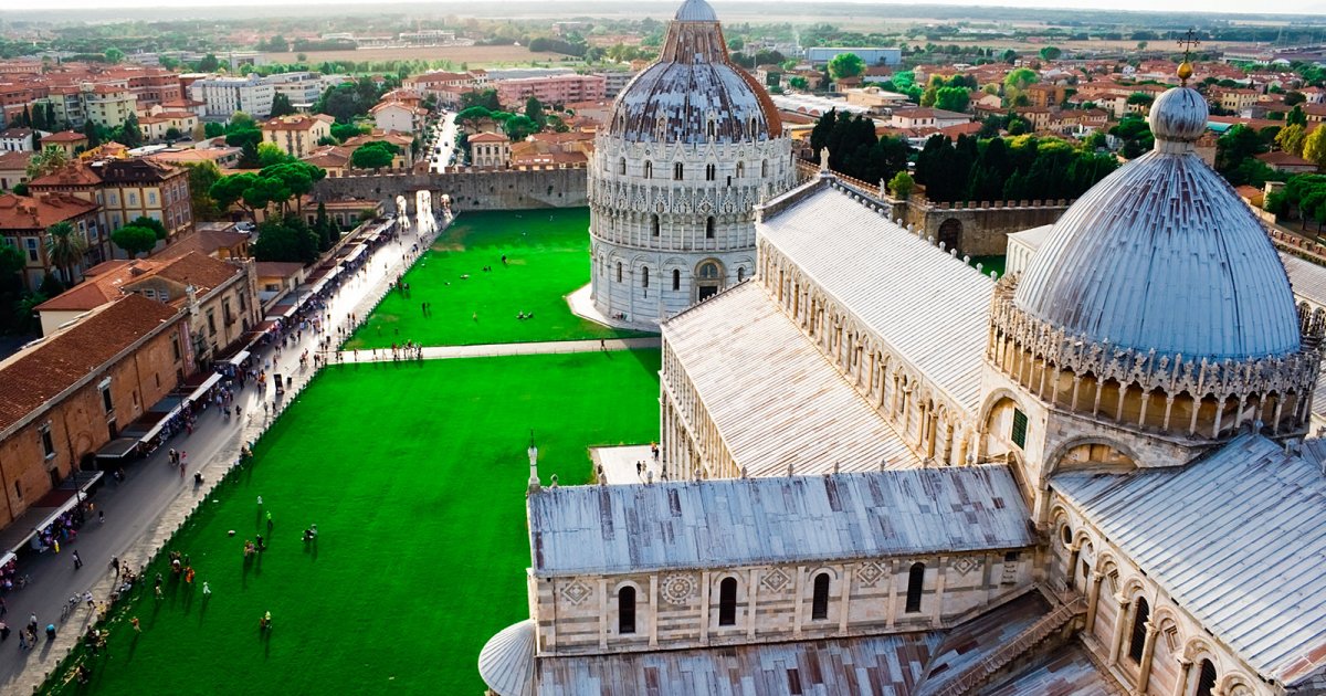 PIAZZA DEI MIRACOLI, Piazza Storia