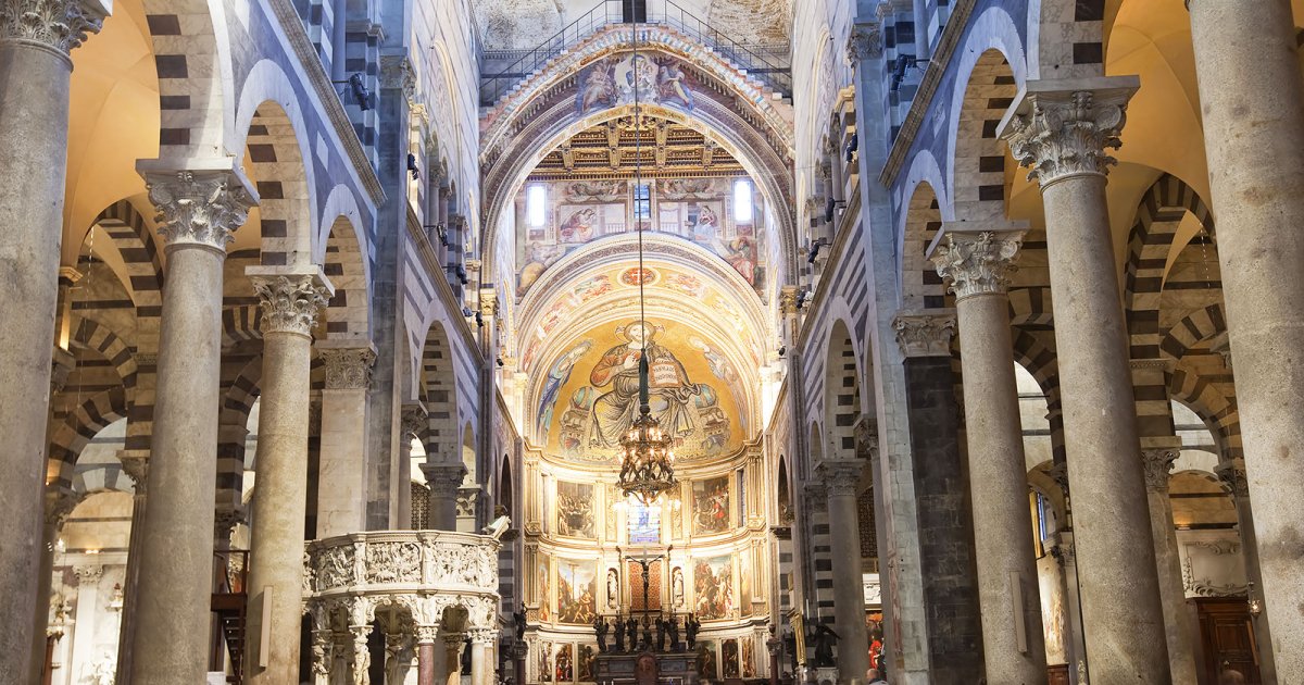 PLAZA DEI MIRACOLI, Catedral Interior