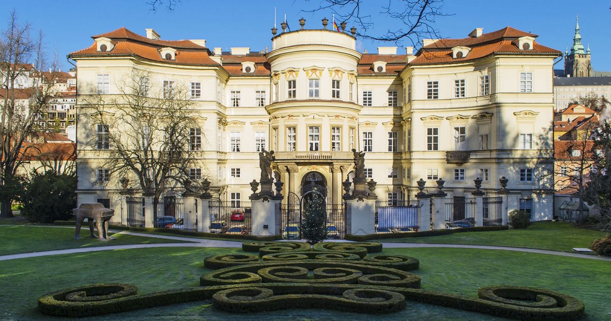 SCHLOSS, St. Georg Und Lobkowitz Palais