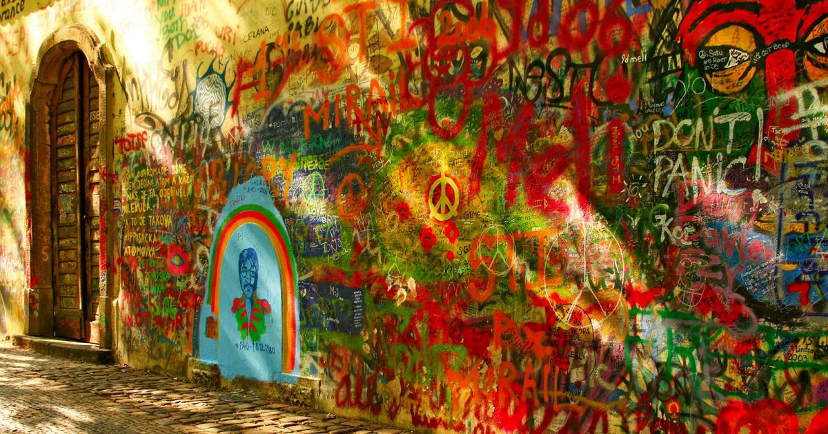 MALA STRANA, Lennon Wall