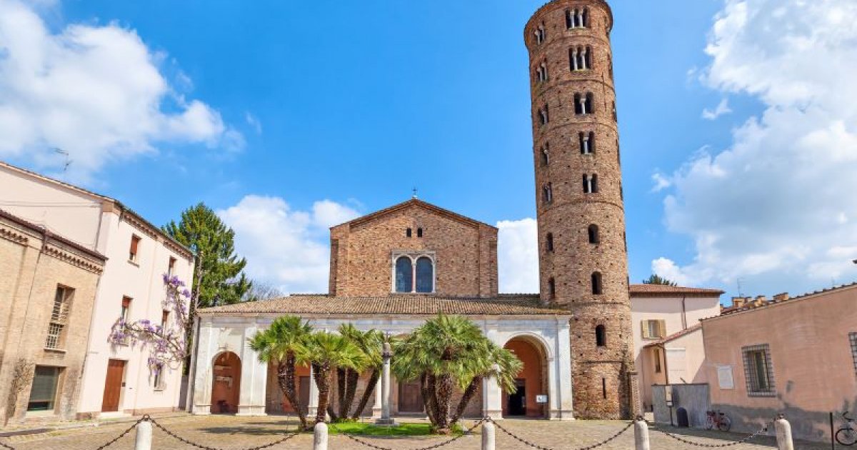 Audio guide BASILICA OF SANT'APOLLINARE NUOVO Tour Guide MyWoWo