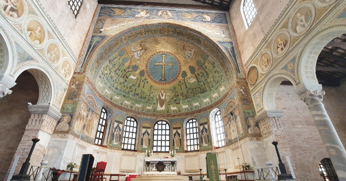 BASILICA DI SANT APOLLINARE IN CLASSE, Interno