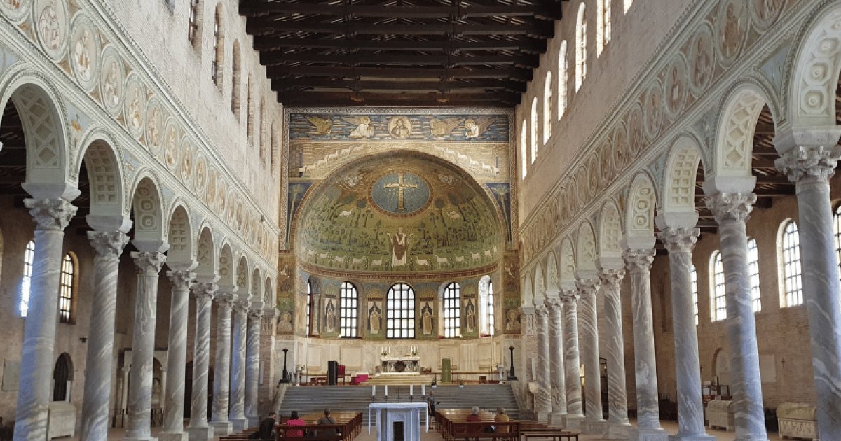 克拉塞的圣·阿波利纳雷大教堂, 内部和两侧中殿