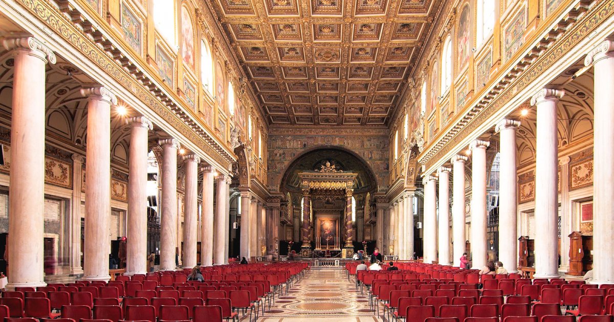 ЦЕРКОВЬ САНТА-МАРИЯ-МАДЖОРЕ (ит. CHIESA DI SANTA MARIA MAGGIORE), Экстерьер, Интерьер