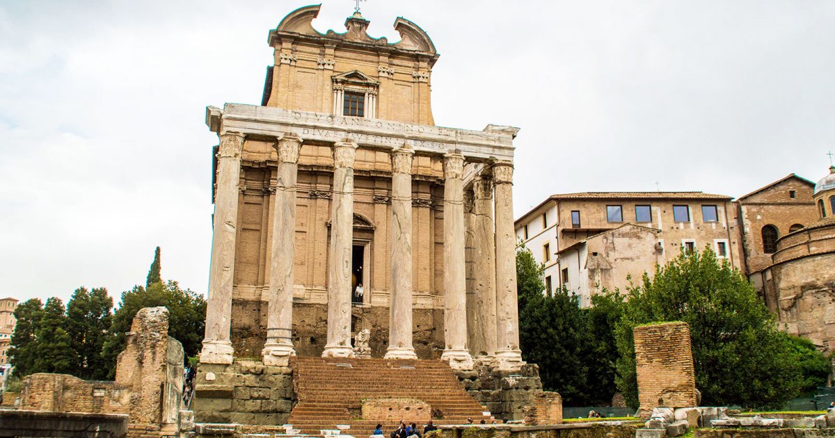 FORO ROMANO, Templos Y Santa María Antigua