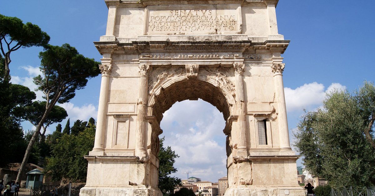 FORUM ROMAIN, Arc De Titus Et Basilique De Maxence