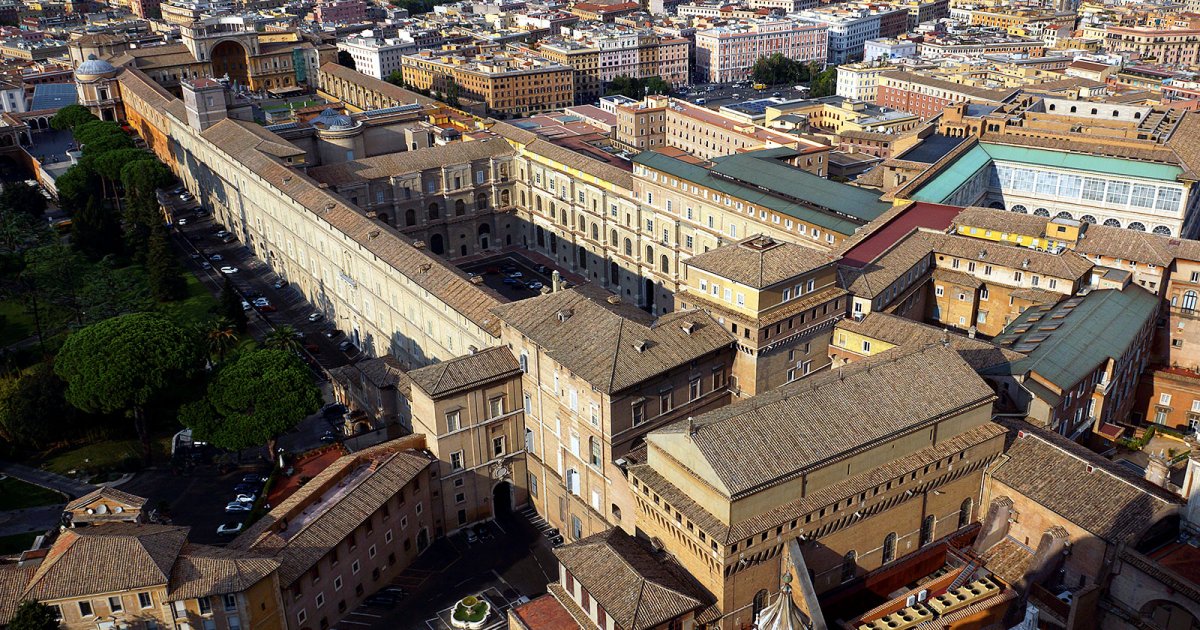 МУЗЕИ ВАТИКАНА (ит. MUSEI VATICANI), Дворцы