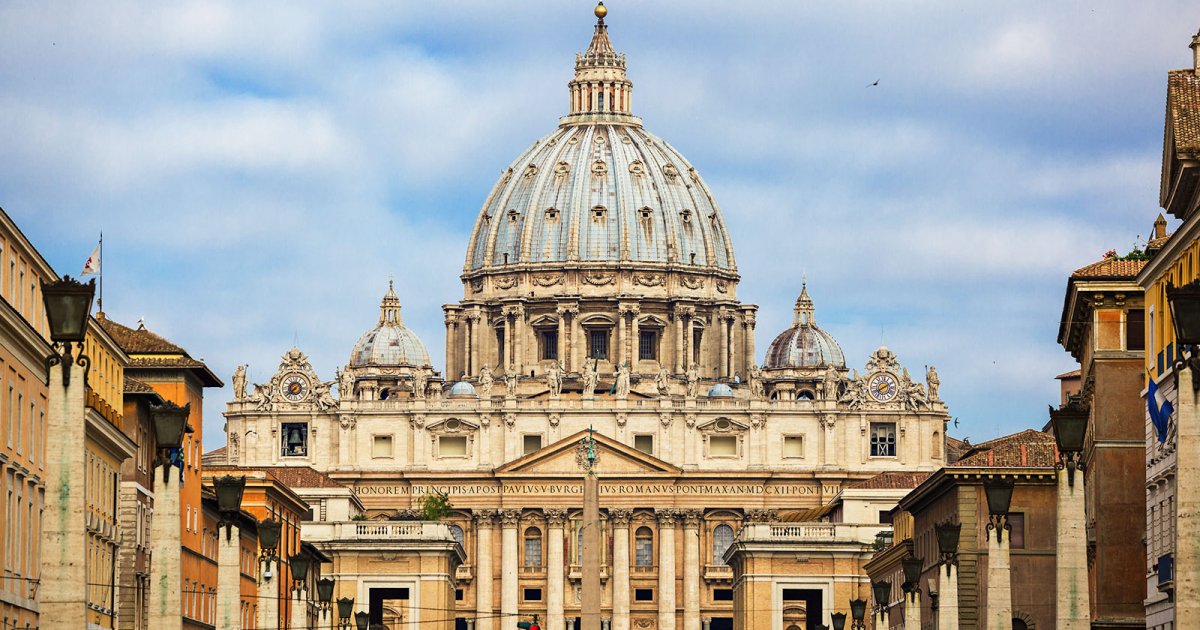 ПЛОЩАДЬ СВЯТОГО ПЕТРА (ит. SAN PIETRO), Введение