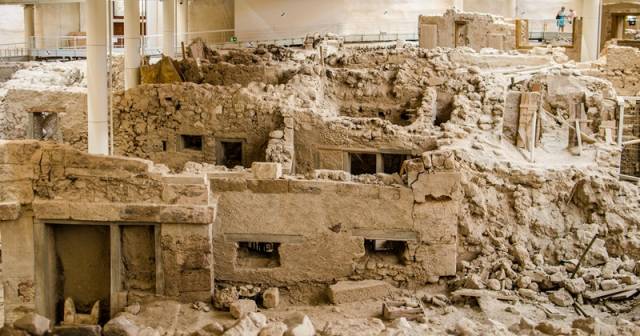 PRÄSENTATION - AI VOICE