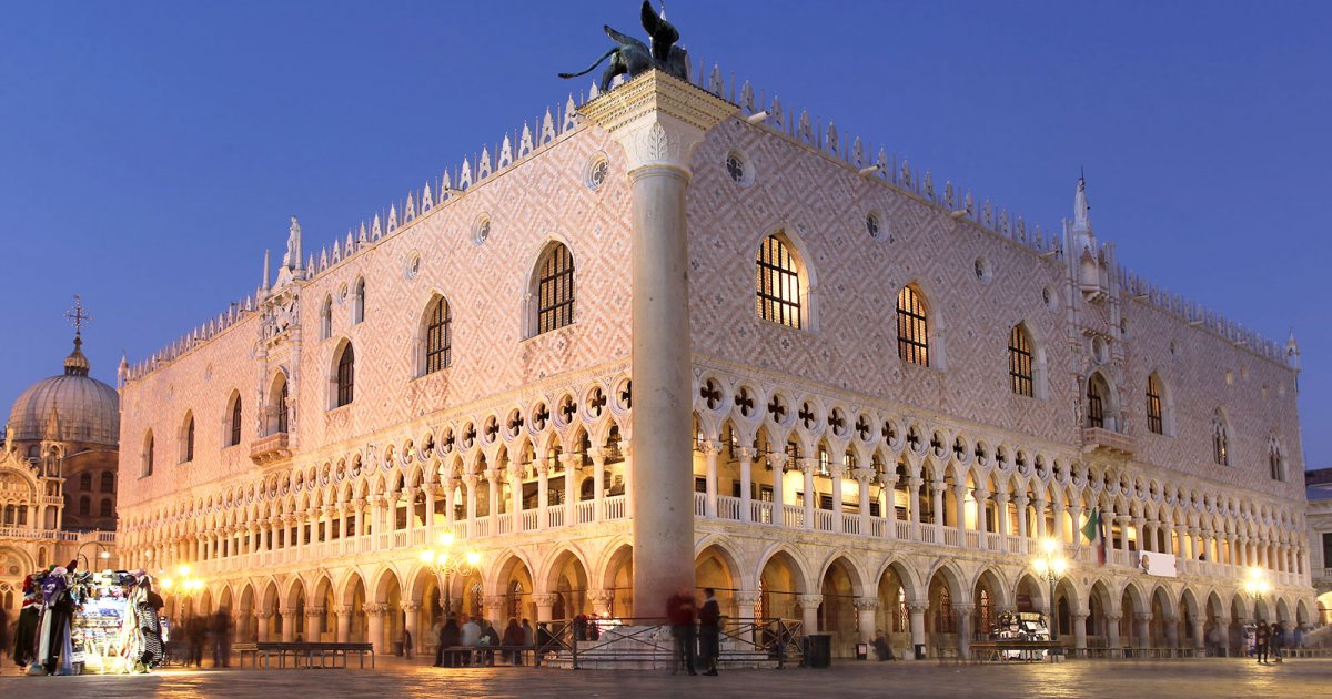 DOGE'S PALACE, Exterior