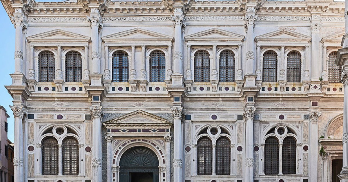 SCUOLA GRANDE DI SAN ROCCO, Extérieur